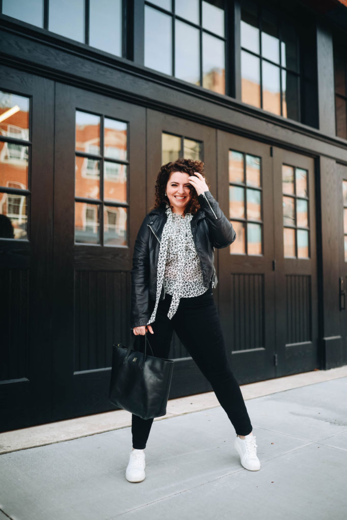 Madewell leather jacket outfit | Chicago casual outfit | HonestlyRelatable.com